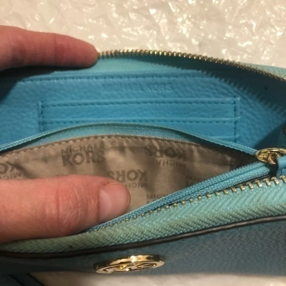 Michael kors blue leather clutch wristlet wallet bag